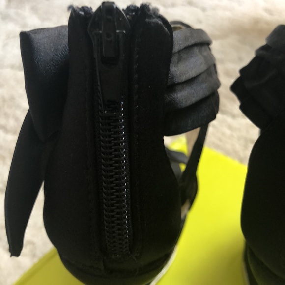 Heels - Picture 6 of 8